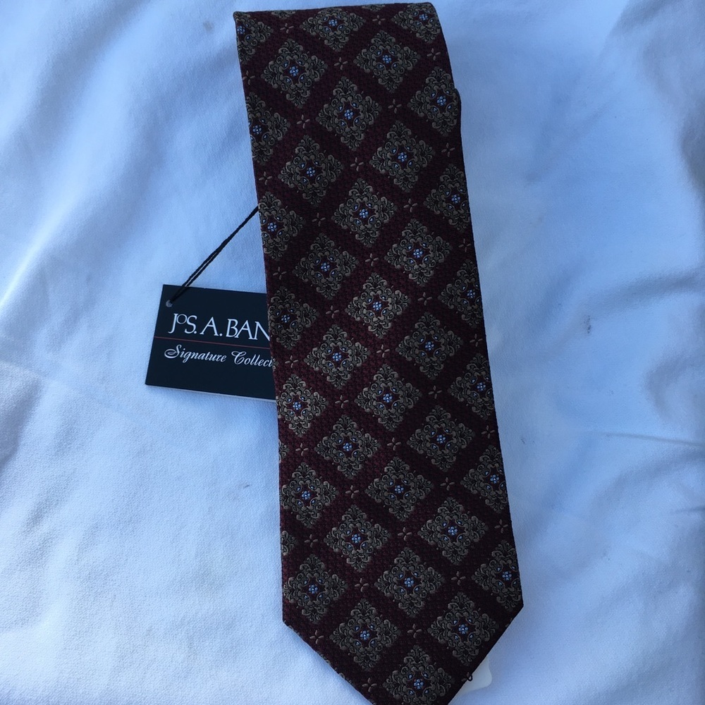 JoS.A.BANK Men’s‎ signature Collection Tie.
